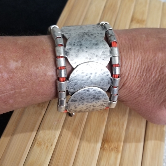Chunky Bracelet - Picture 1 of 7
